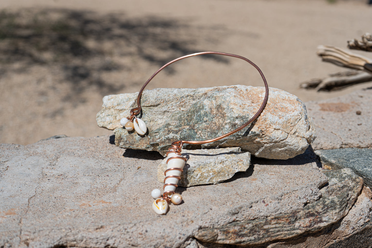 Spire Coast – Copper Wire Choker with Spire Shell Pendant
